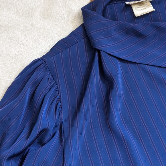 VINTAGE bow button up blouse - Picture 5 of 8